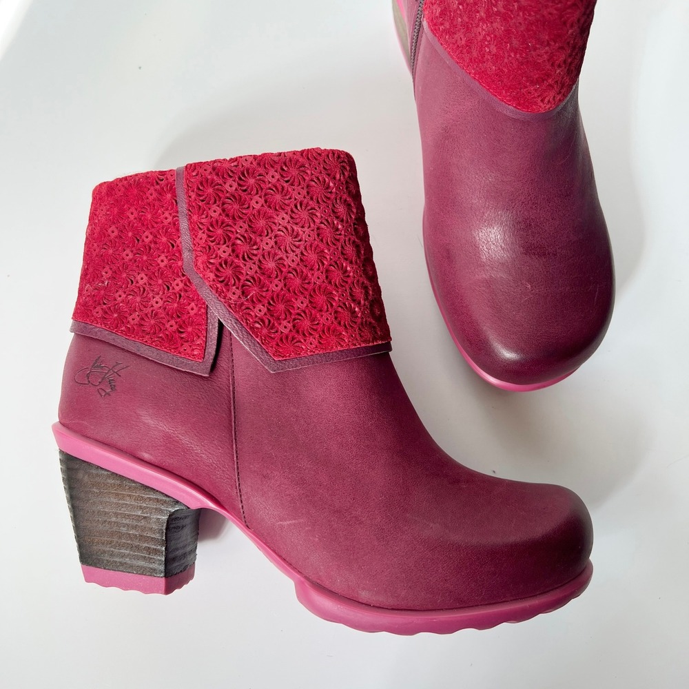 John Fluevog Esperanza Ankle Boot 8.5 Burgundy Red Leather Artsy Booties